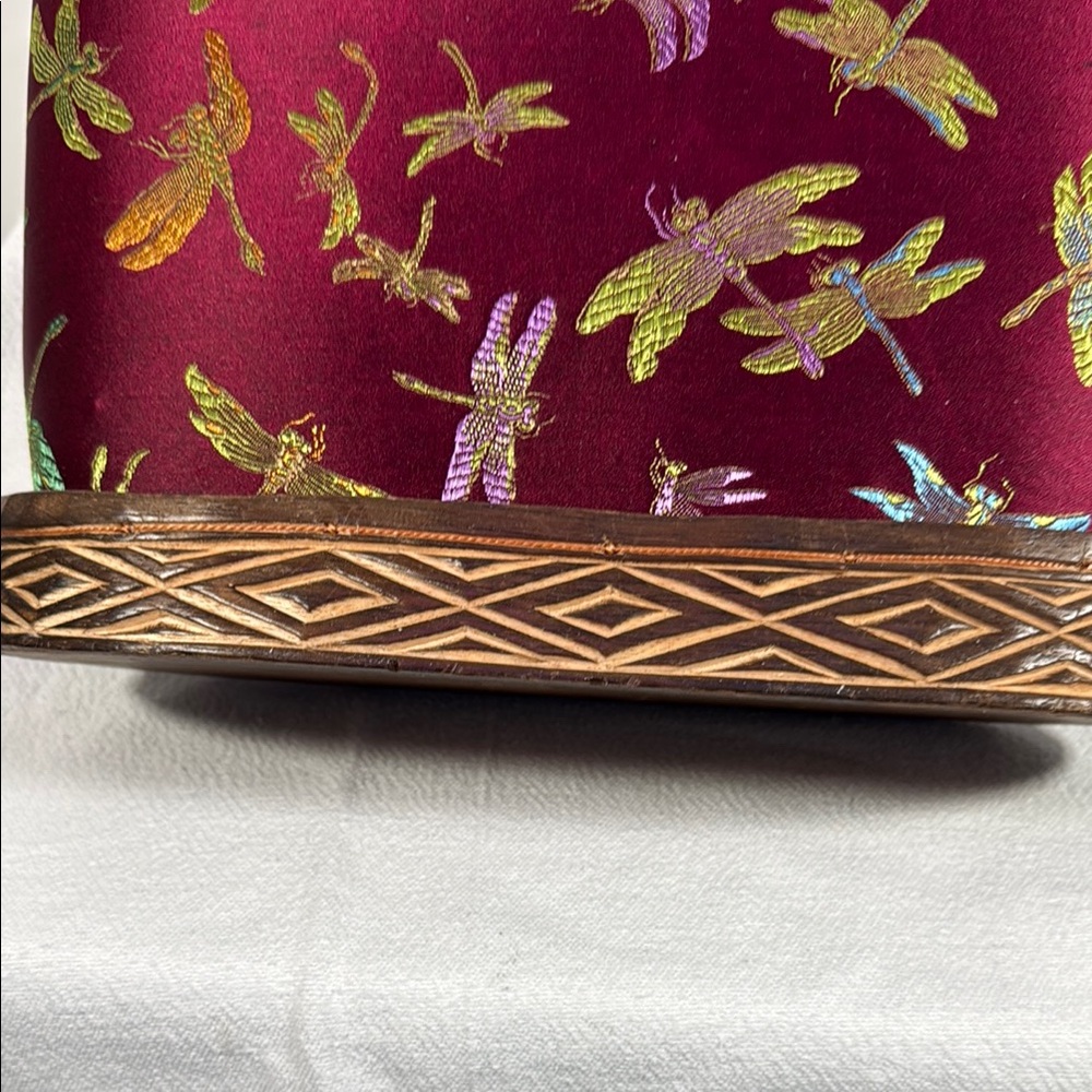 Vintage Avara Style Asian Dragonfly Satin and Wood Purse - Picture 3 of 6